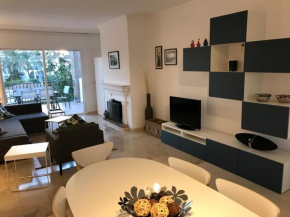 Marbella - Estepona beach frontline apartment, Estepona